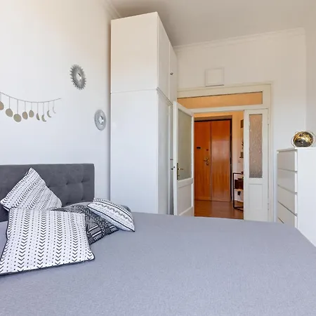 Lägenhet Cozy And Bright Pyramid *