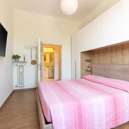 Lägenhet Cozy And Bright Pyramid *